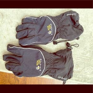 Ski or snowboard gloves